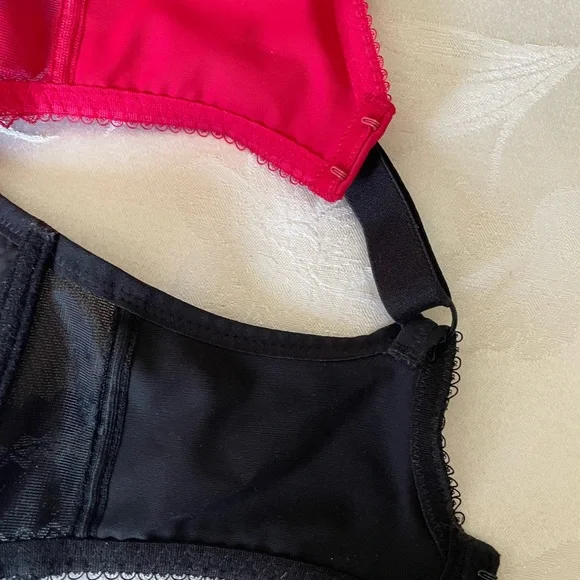 Bras 32G . Very gently worn bras - Picture 9 of 9